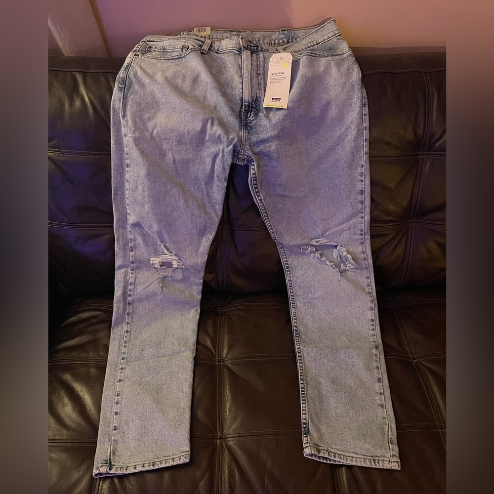 NEW WITH TAGS Men’s Levi’s Stretch 512 Slim Taper 38 x 32